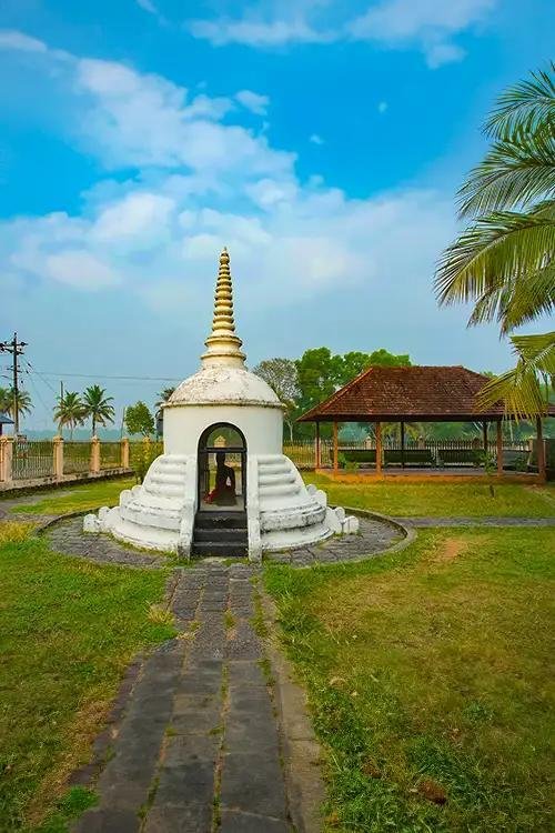 Karumadikuttan Buddha Statue