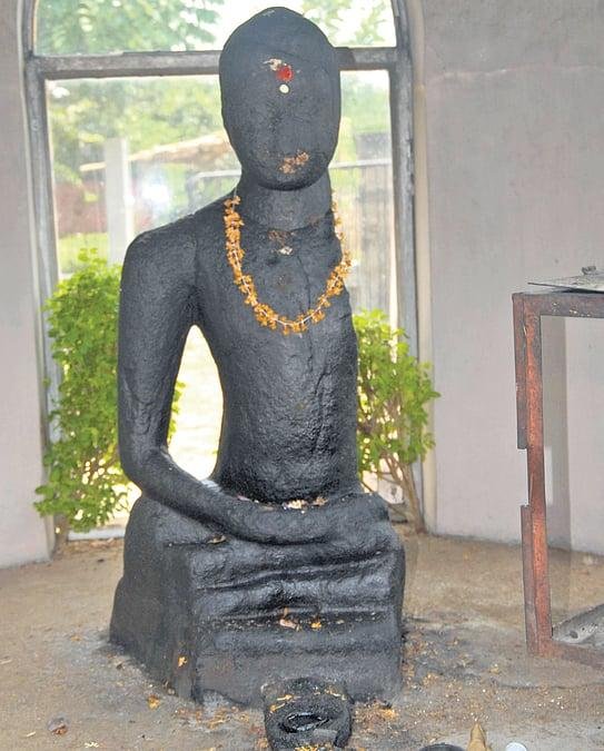 Ancient Buddha statue Karumadikuttan